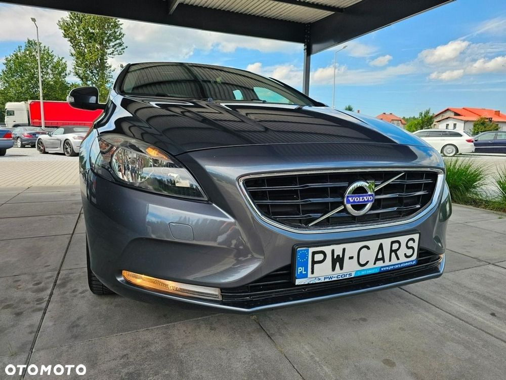 Volvo V40 D2 Momentum - 6