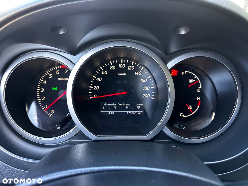 Suzuki Grand Vitara 1.6 De luxe - 32