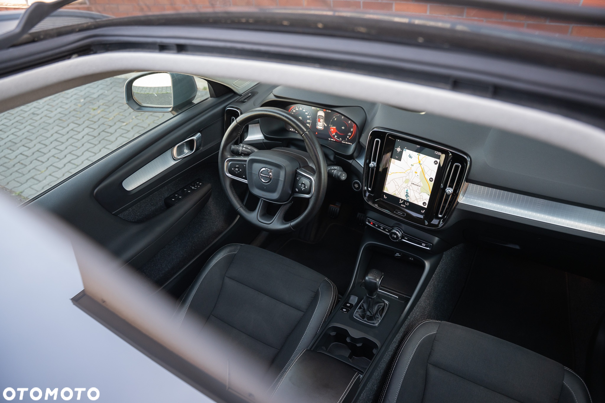 Volvo XC 40 D3 Momentum Pro - 30