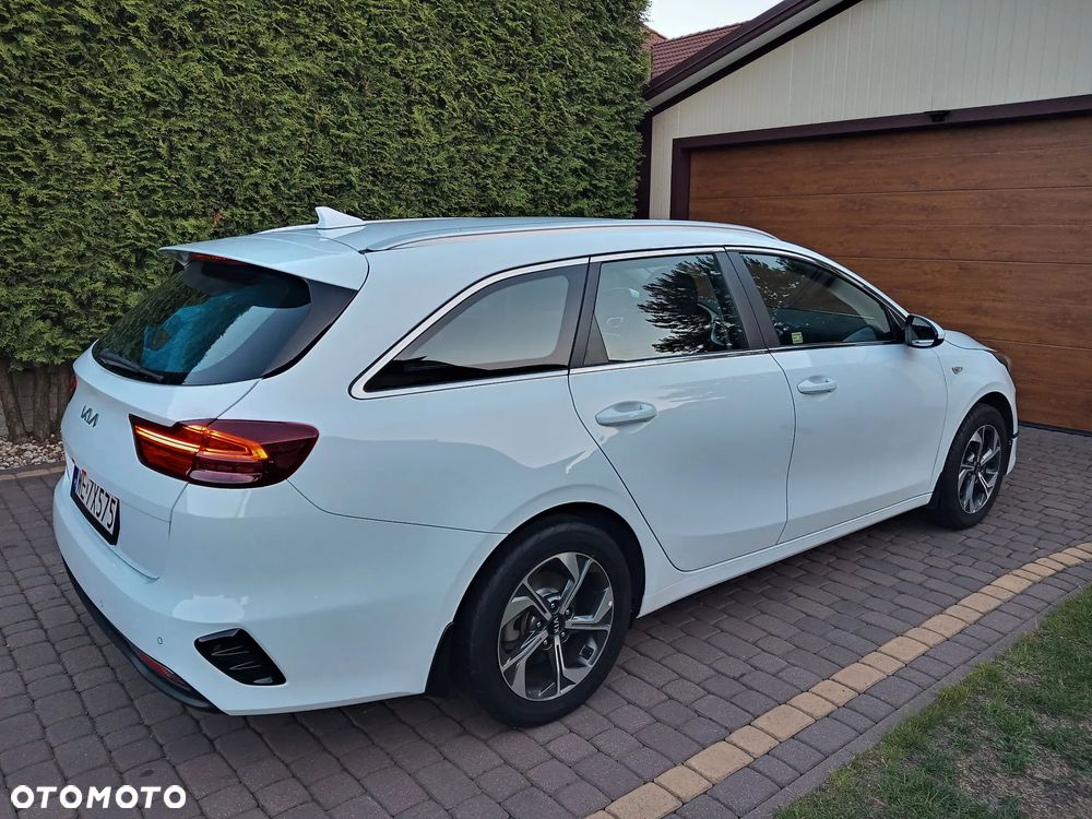 Kia Ceed 1.5 T-GDI M - 10