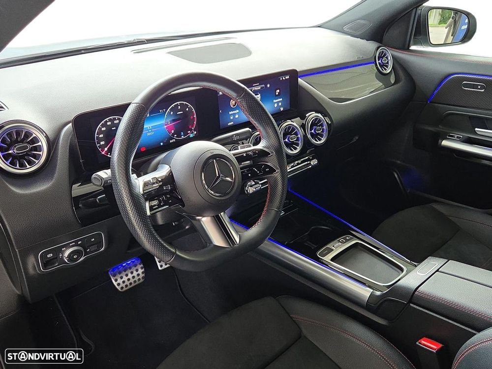 Mercedes-Benz GLA 180 d AMG Line - 11