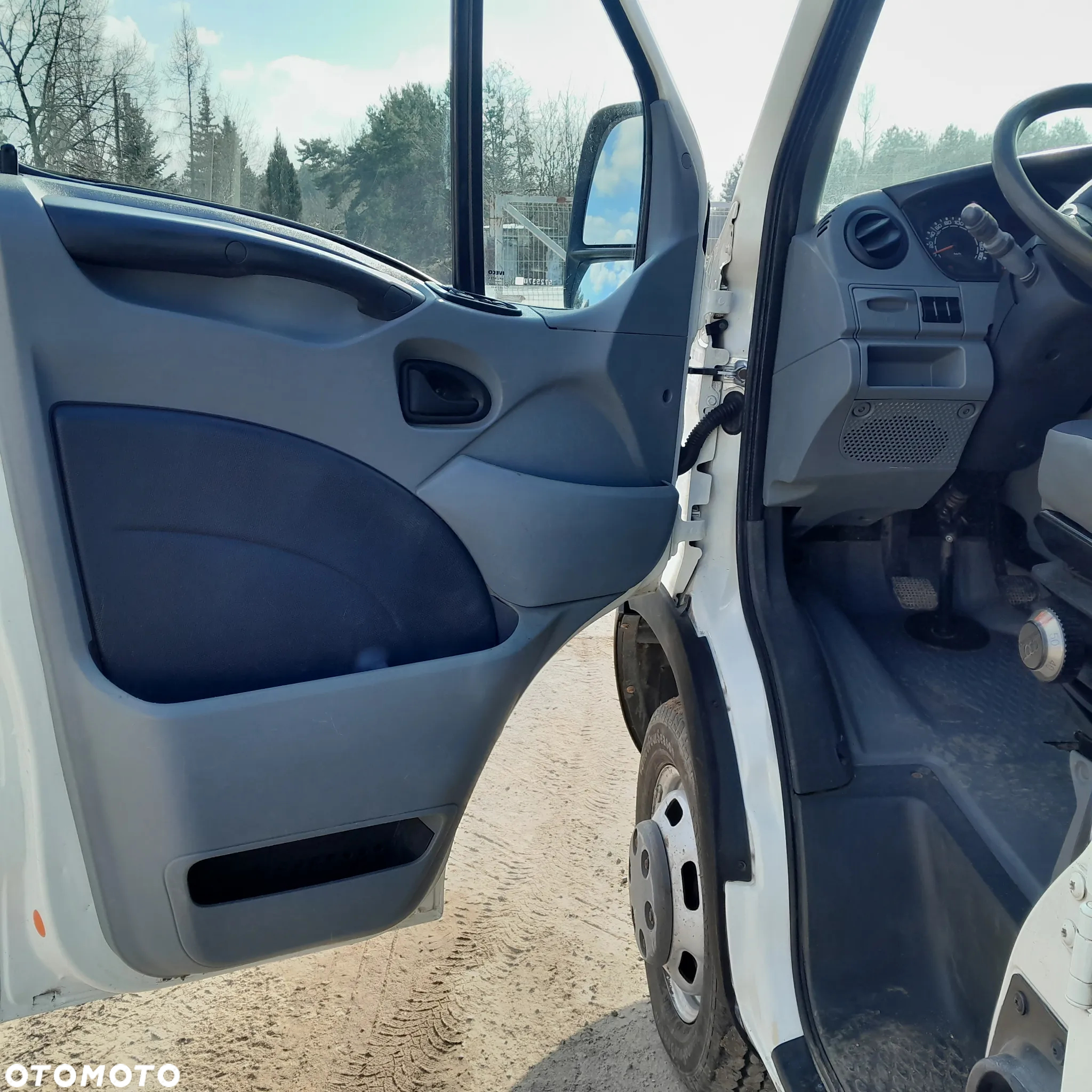 Iveco 35C12 - 10