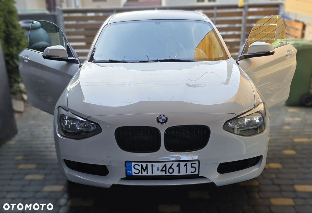 BMW Seria 1 114i - 12