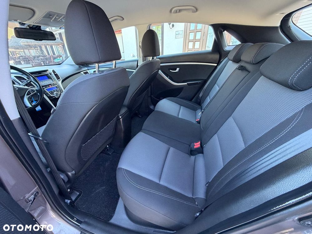 Hyundai i30 1.6 Automatik Trend - 35