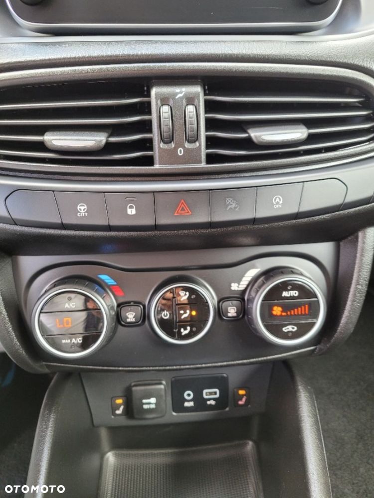 Fiat Tipo 1.4 T-Jet S-Design - 23