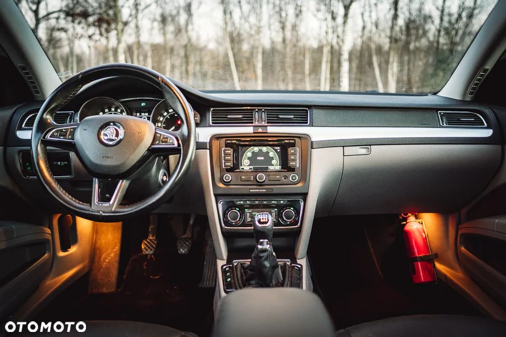 Skoda Superb 1.6 TDI Exclusive - 26