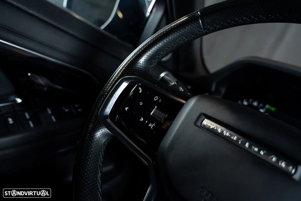 Land Rover Range Rover Evoque P300e R-Dynamic SE - 11