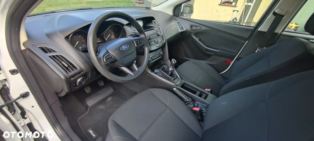 Ford Focus 1.6 TDCi Ambiente - 6