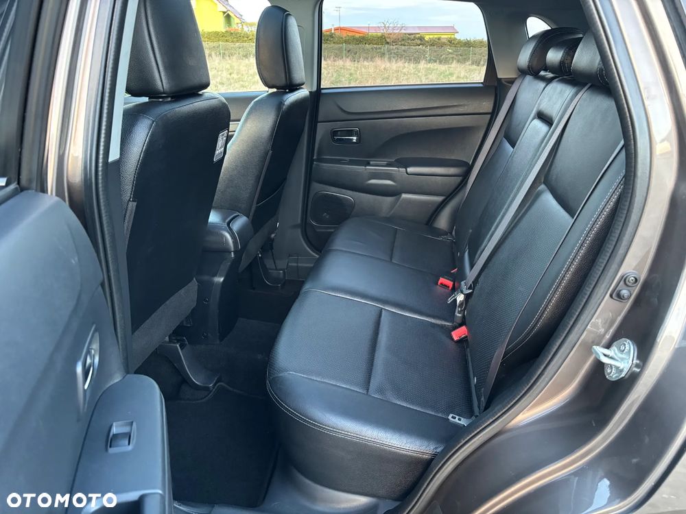 Mitsubishi ASX 1.8 DI-D 2WD Diamant Edition - 11
