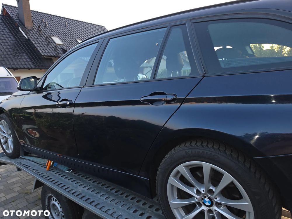 BMW Seria 3 320d xDrive - 4