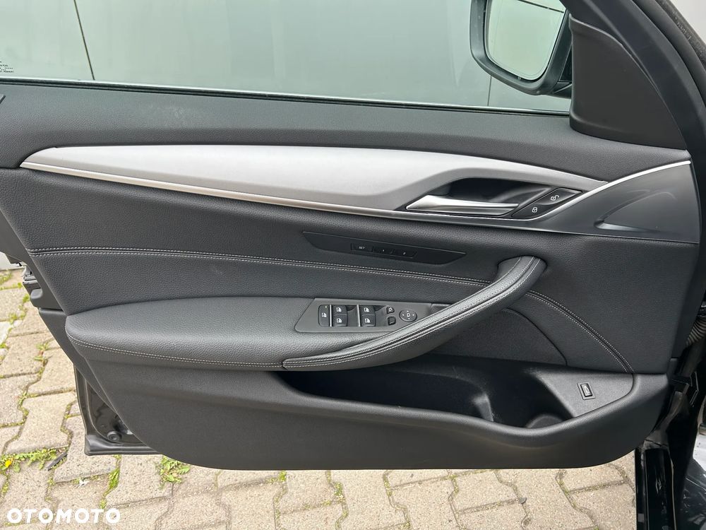 BMW Seria 5 - 11