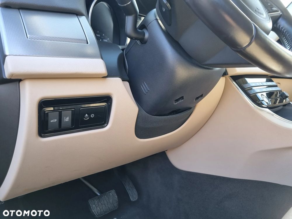 Jaguar XF 3.0 TDV6 Prestige - 18