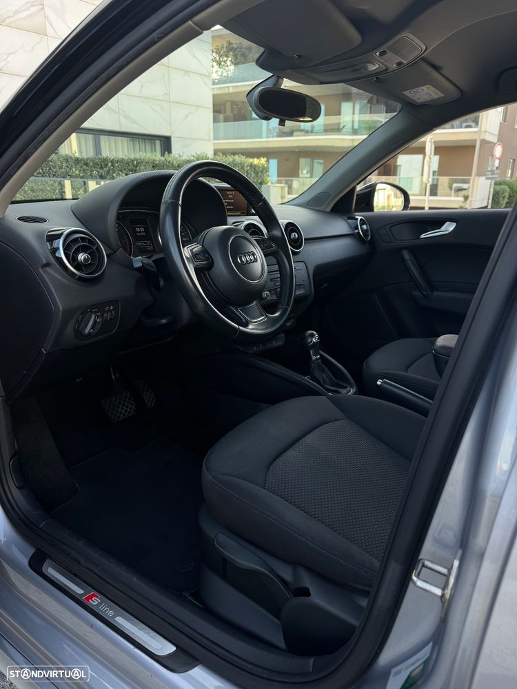Audi A1 Sportback 1.6 TDi S-line S tronic - 5