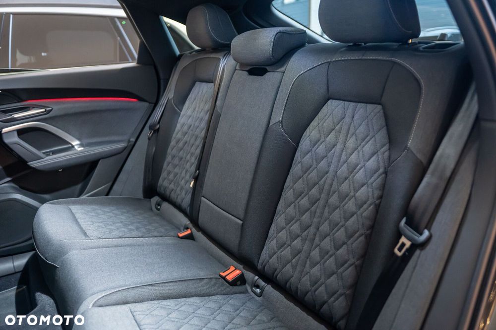 Audi Q5 Sportback - 14