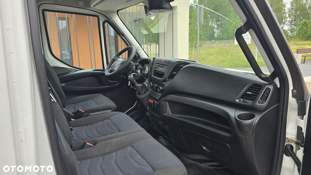 Iveco DAILY 3.0 180KM 10EP 72C18❗❗ŁADOWNOŚĆ 4 TONY / ZABUDOWA ROMCAR 5.20M / SKRZYNIA OTWARTA / ROSTAW OSI 4.35 / SKRZYNIA MANUALNA / TEMPOMAT / BURTY 40CM / SALON POLSKA / 1 WŁASCICIEL -❗❗ - 26