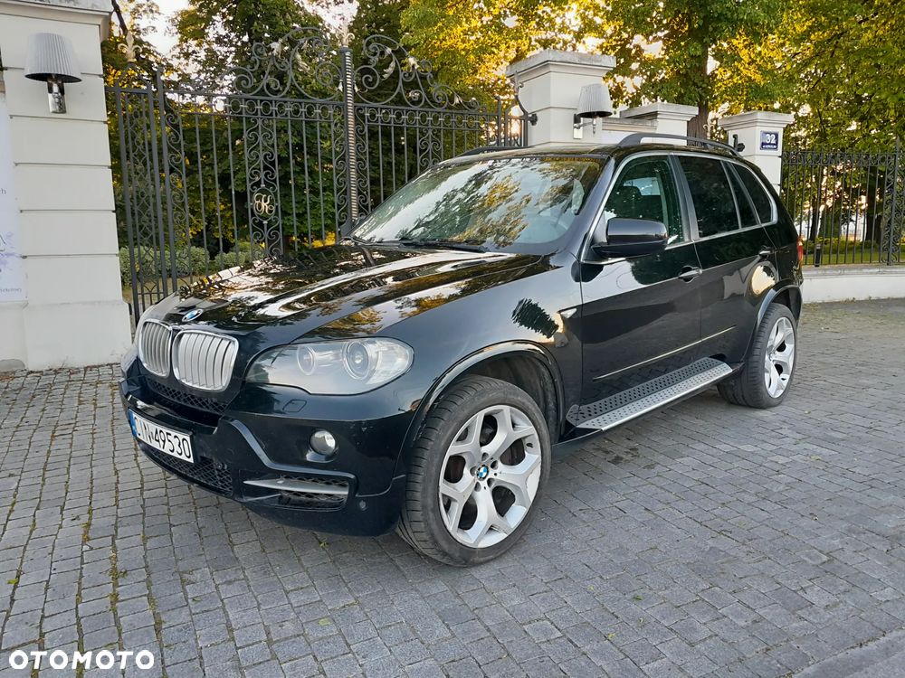 BMW X5 4.8i xDrive - 1