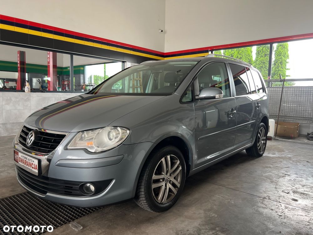 Volkswagen Touran 2.0 TDI DPF BlueMotion Technology Comfortline - 1