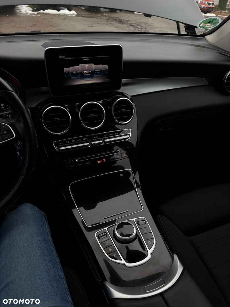 Mercedes-Benz GLC 220 d 4Matic 9G-TRONIC - 21