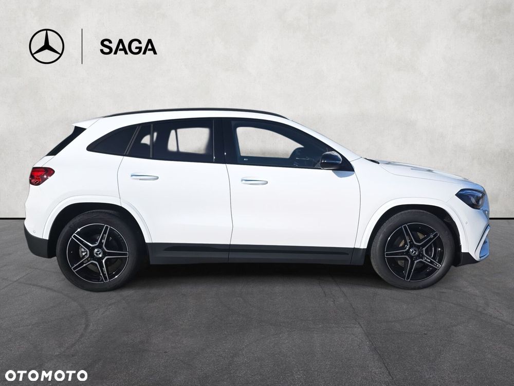 Mercedes-Benz GLA - 5