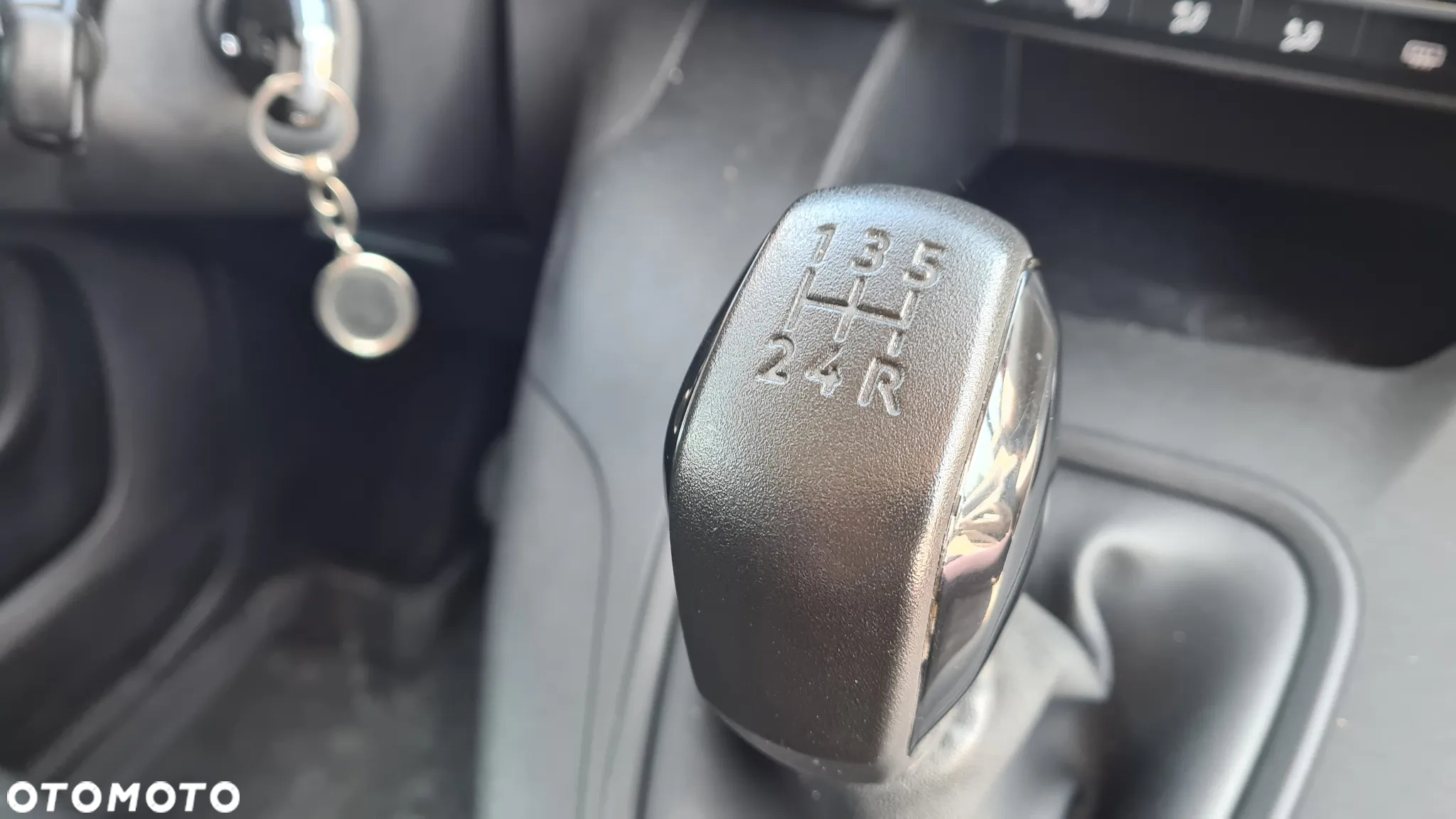 Peugeot Rifter - 15