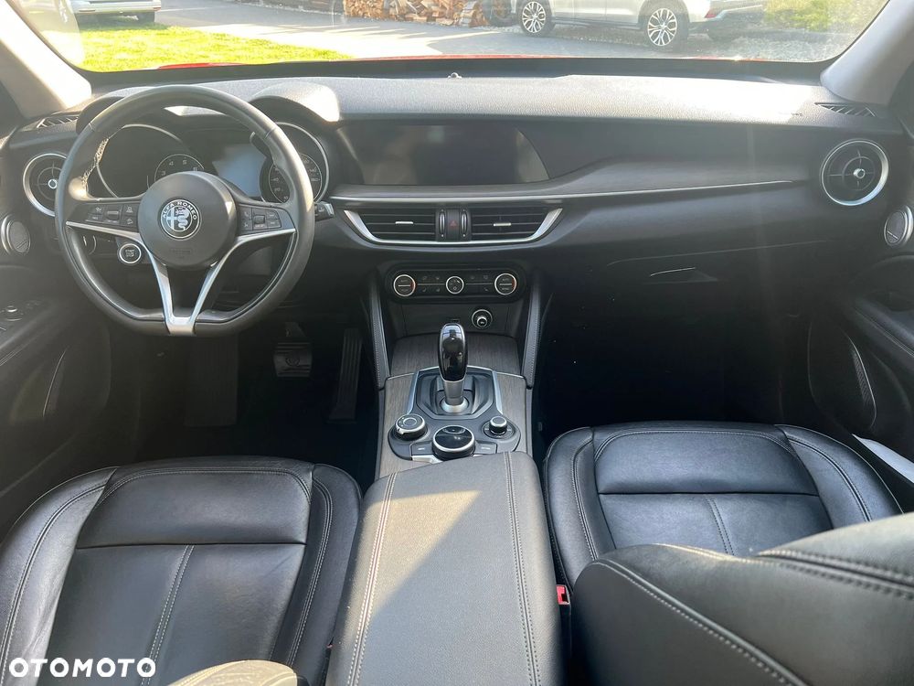 Alfa Romeo Stelvio 2.0 Turbo TI Q4 - 13