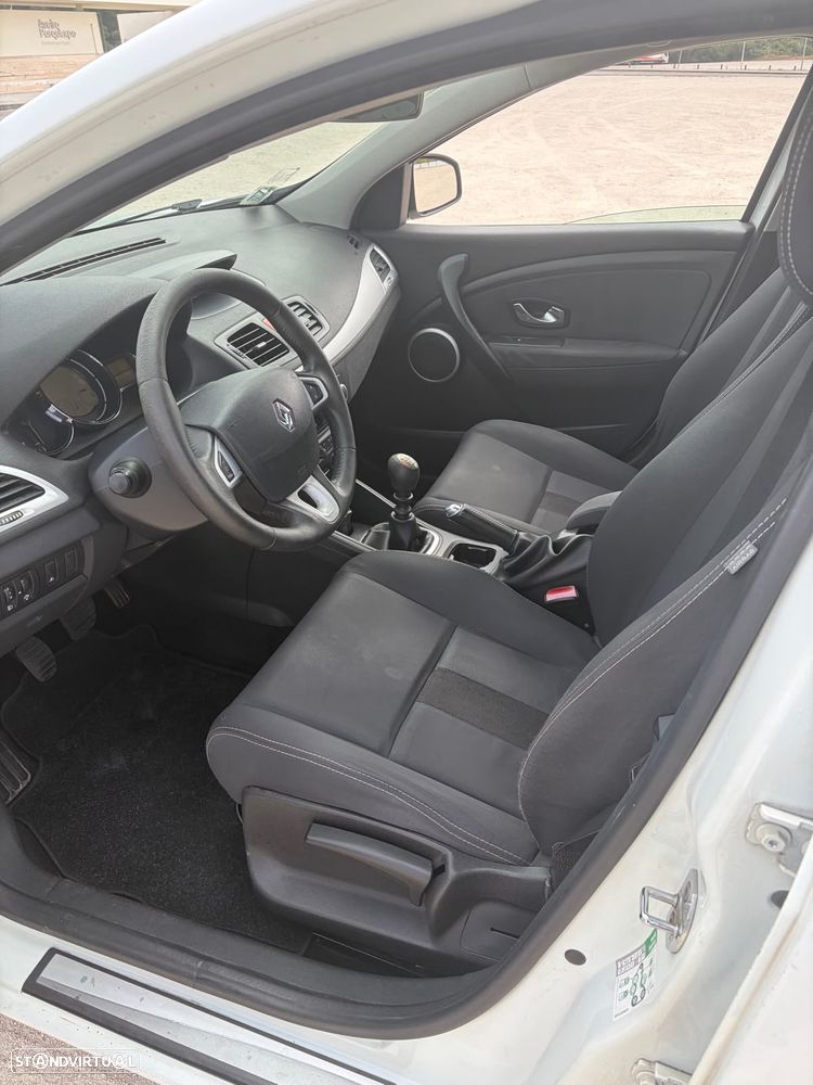 Renault Mégane Sport Tourer 1.5 dCi Dynamique - 5
