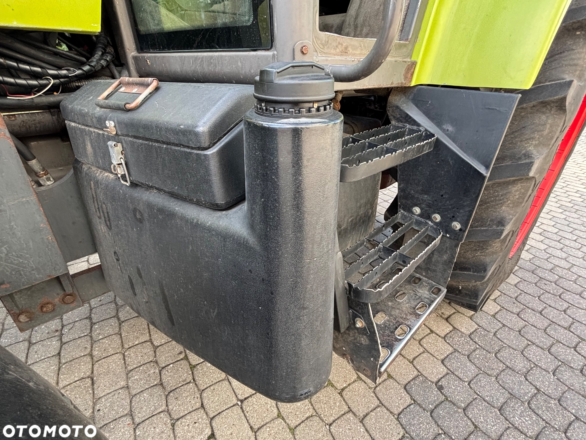 Claas ARES 556 RZ - 9
