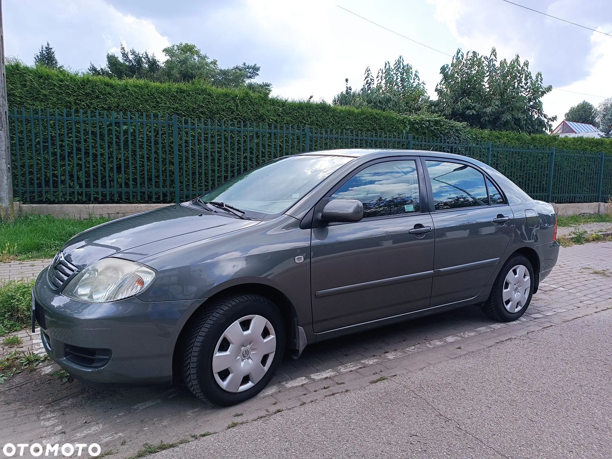 Toyota Corolla - 1