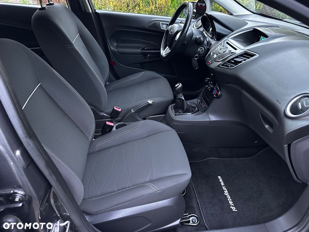 Ford Fiesta 1.25 Silver X (Ambiente) - 24