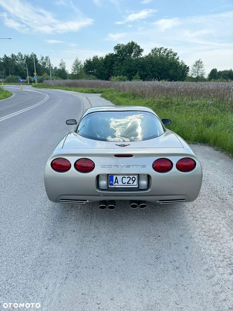 Chevrolet Corvette 5.7 - 4