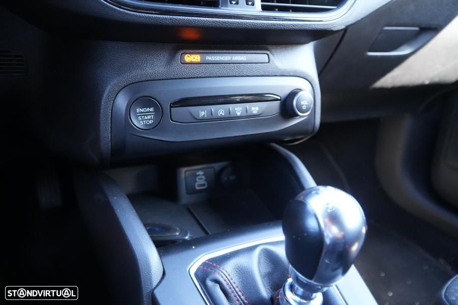Ford Focus SW 1.0 EcoBoost ST-Line X - 10