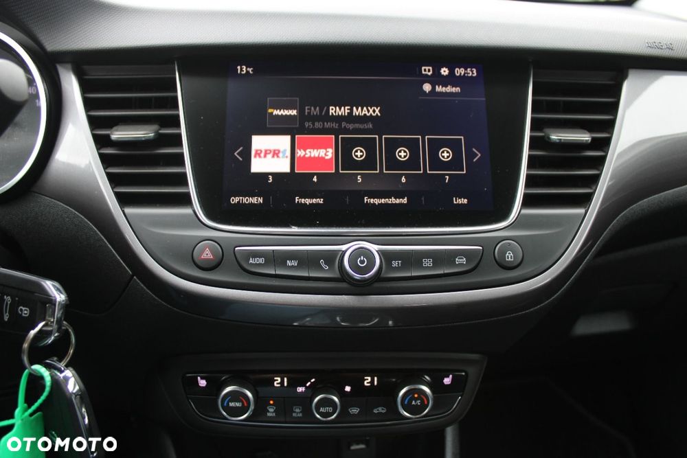 Opel Crossland X - 26