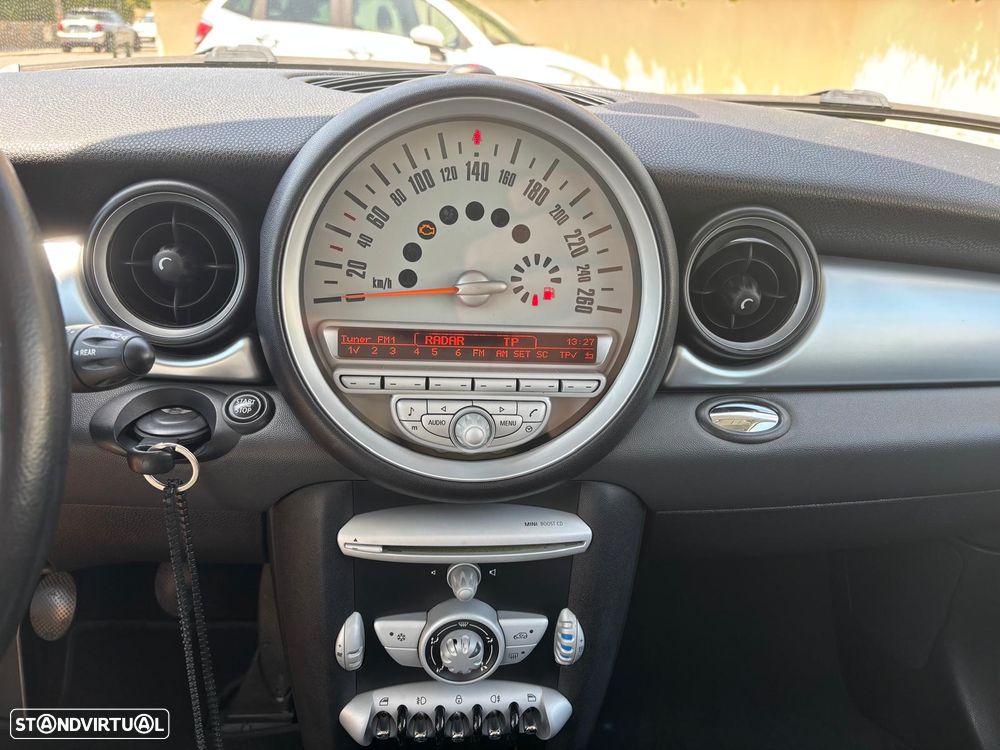 MINI Clubman Cooper D - 10