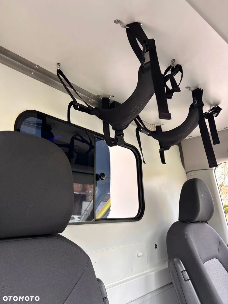 Volkswagen Crafter - 29