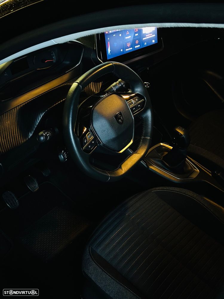 Peugeot 208 1.2 PureTech Active Pack - 12