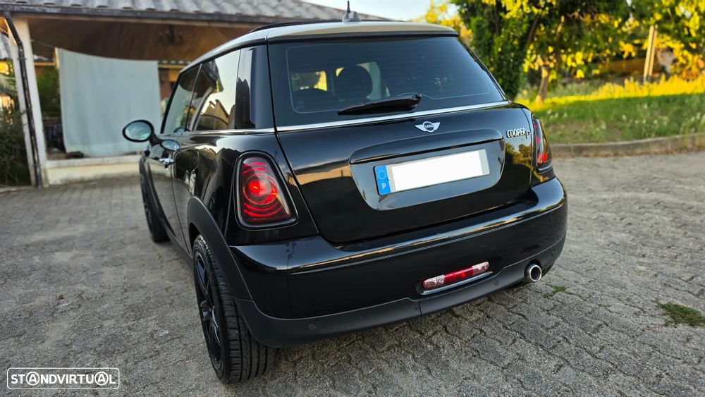 MINI 3 Portas Cooper D - 5