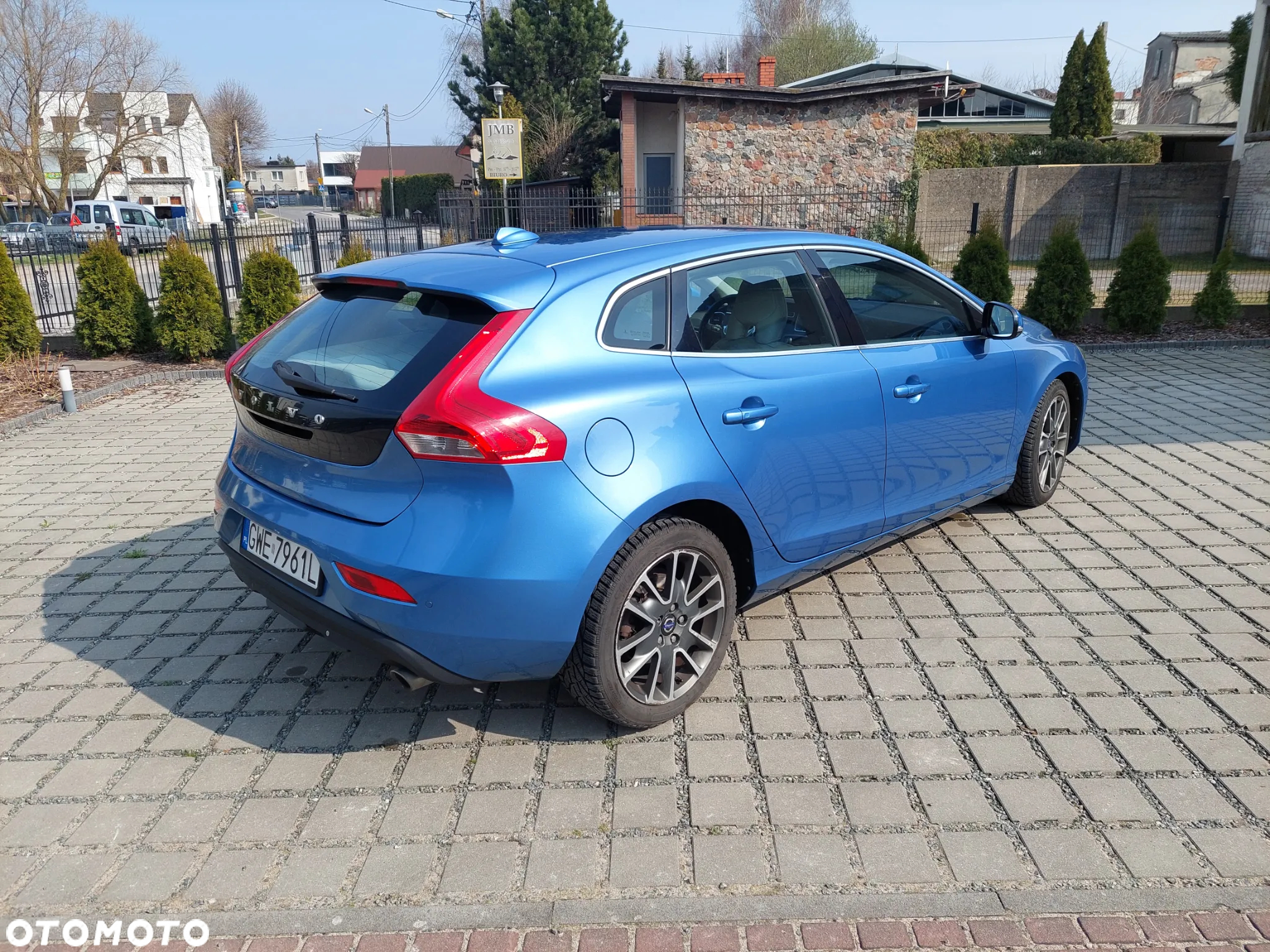 Volvo V40 D4 Drive-E Momentum - 4