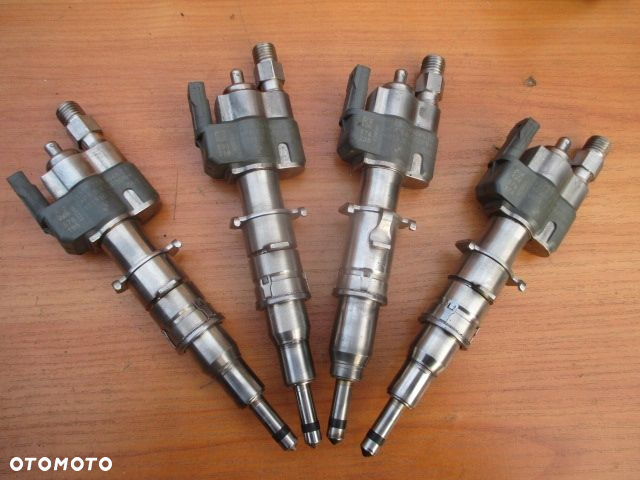 BMW E90 E60 N43 BMW1 N53 BENZYNA WTRYSKIWACZ 7589048 02 - 8