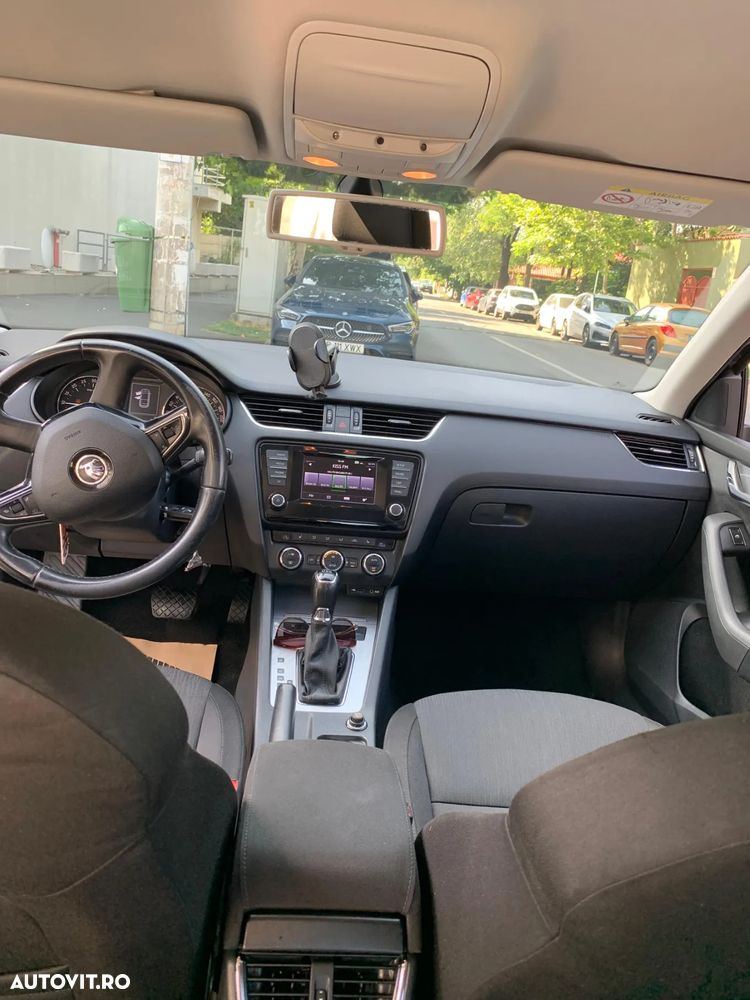 Skoda Octavia 2.0 TDI DSG Style - 16