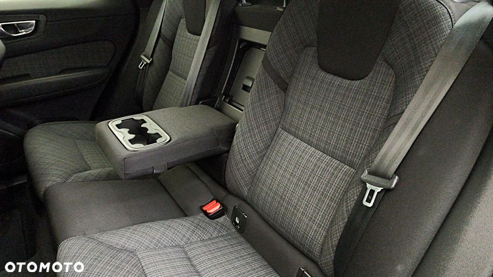 Volvo XC 60 B4 B Core - 13