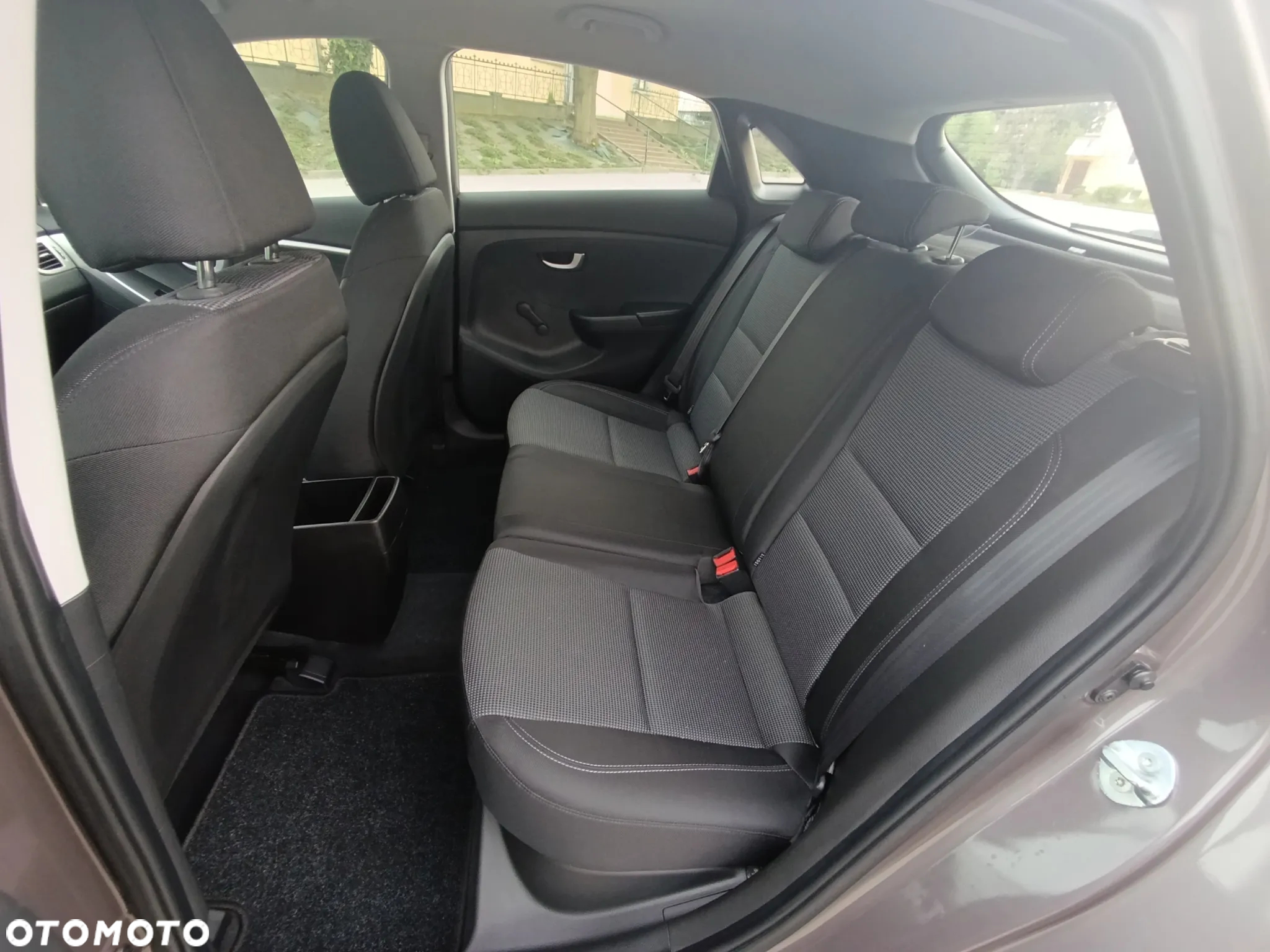 Hyundai i30 1.4 Premium - 8