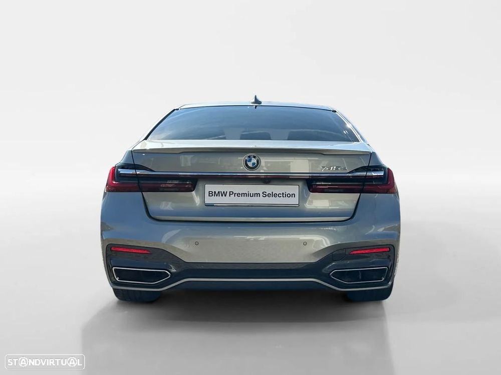 BMW 745 e iPerformance Pack M Auto - 5