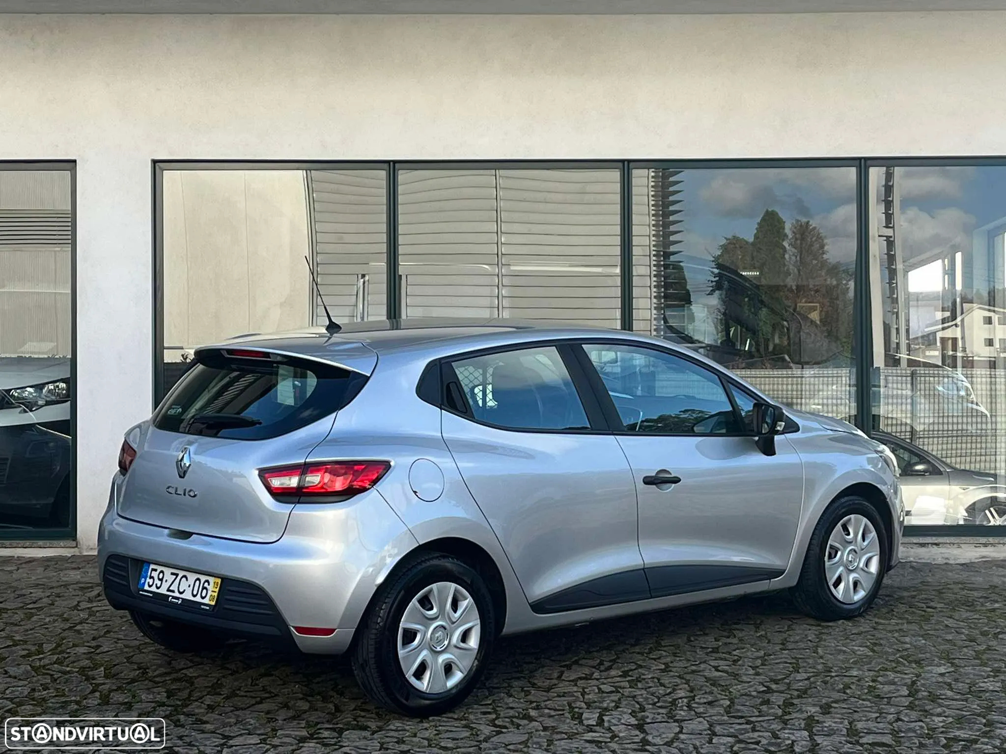 Renault Clio IV Van 1.5 dCi 75cv - 4