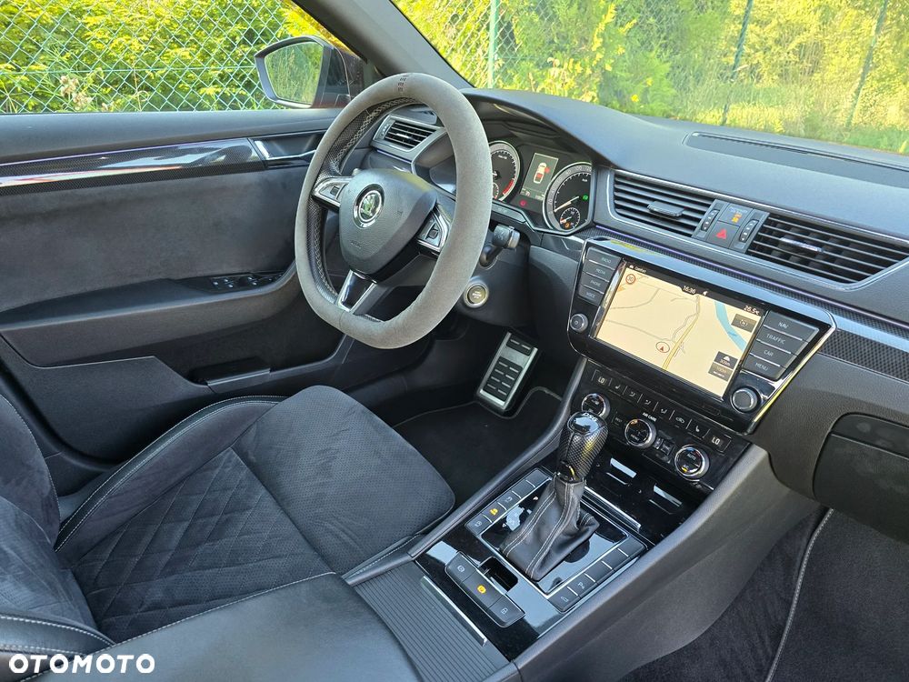 Skoda Superb 2.0 TDI 4x4 Sportline DSG - 34