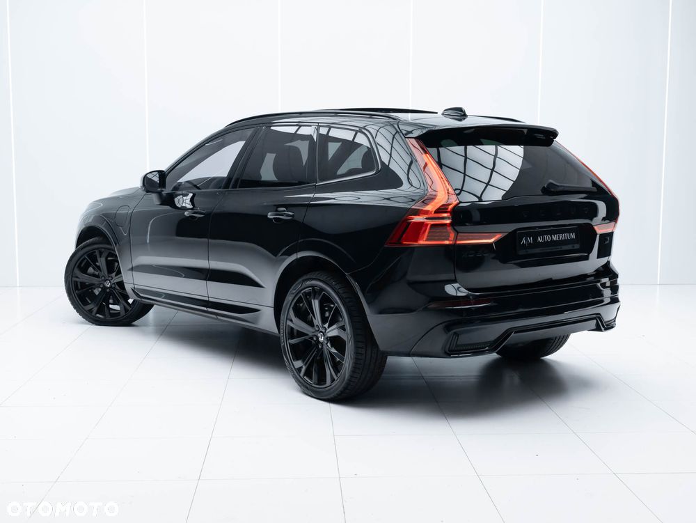 Volvo XC 60 T6 Plug-In Hybrid AWD Plus Black Edition - 5