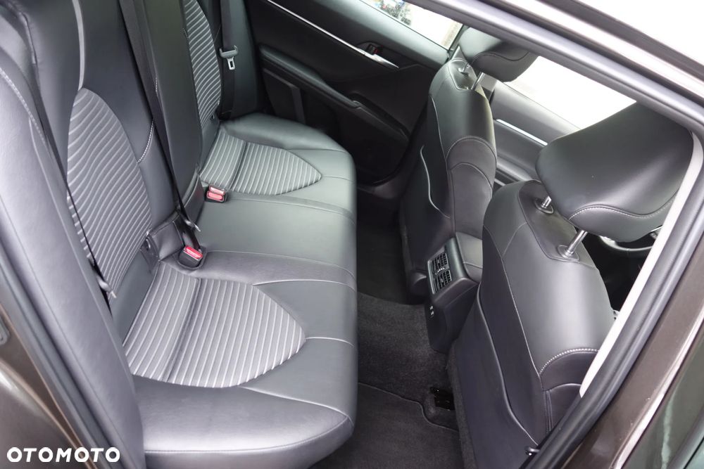 Toyota Camry 2.5 Hybrid Prestige CVT - 9