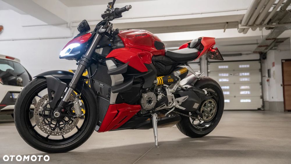 Ducati Streetfighter V2 - 16
