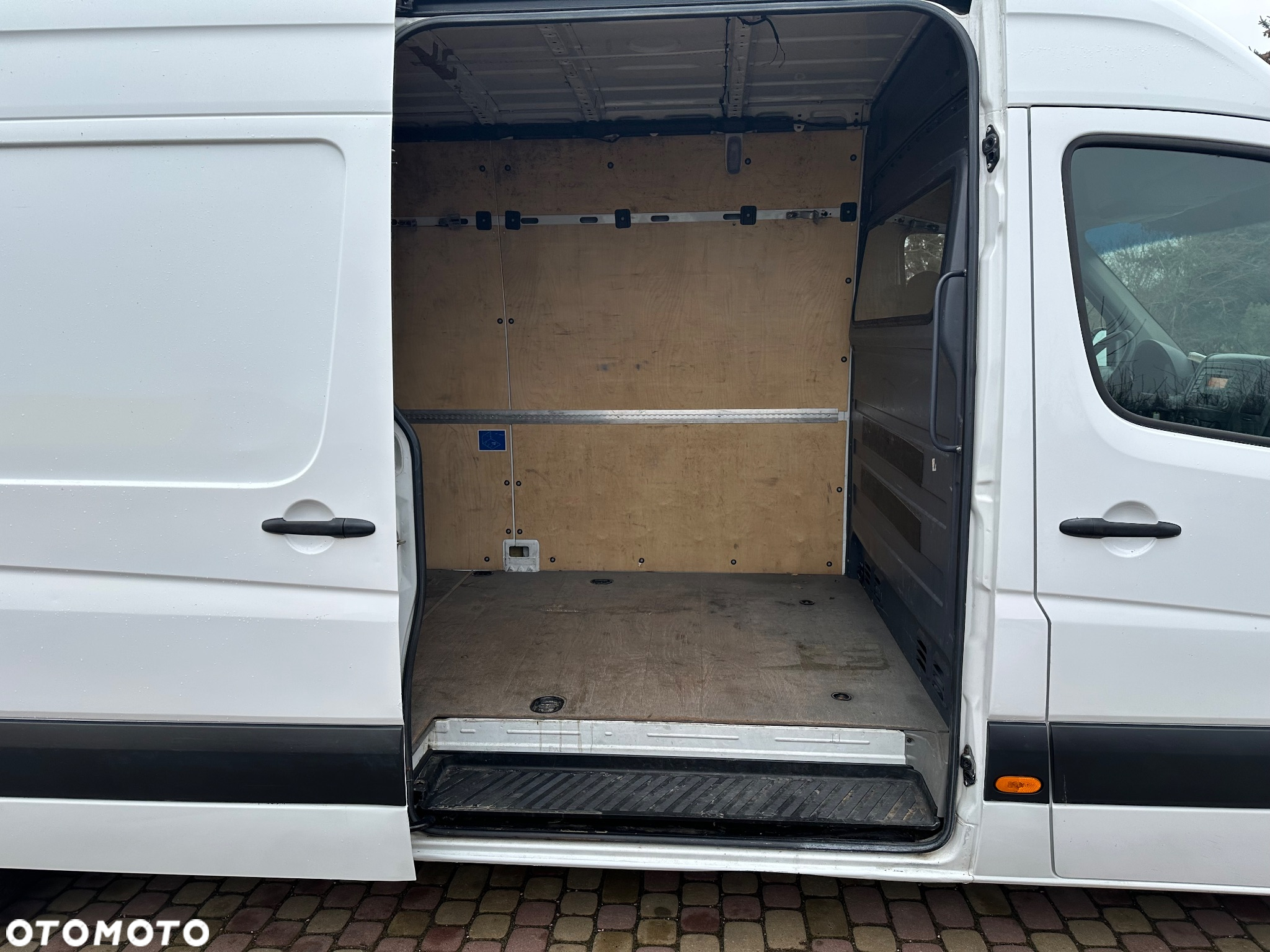 Mercedes-Benz SPRINTER - 8