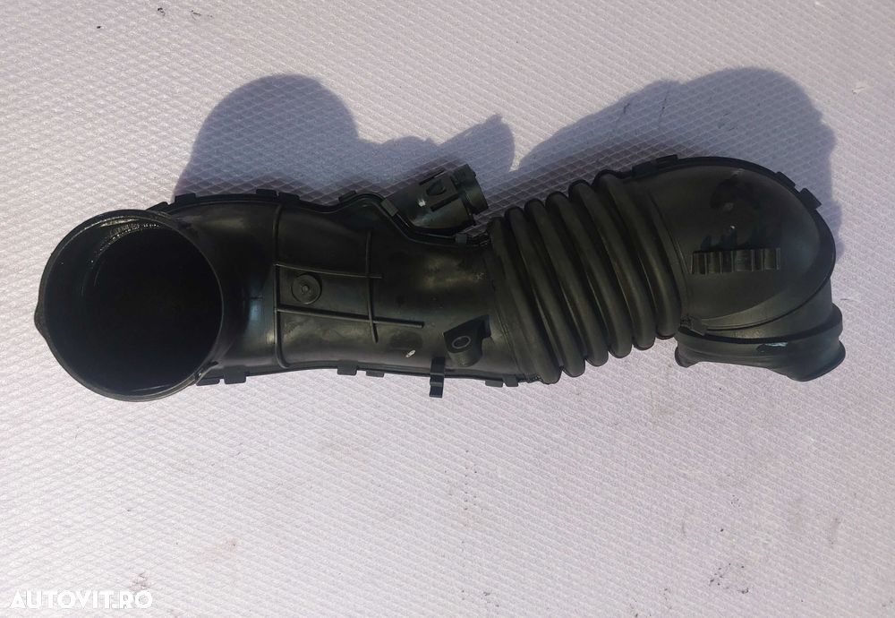 Furtun admisie aer intercooler BMW E81 E87 E90 – E93 E84 Cod 7804846 - 3