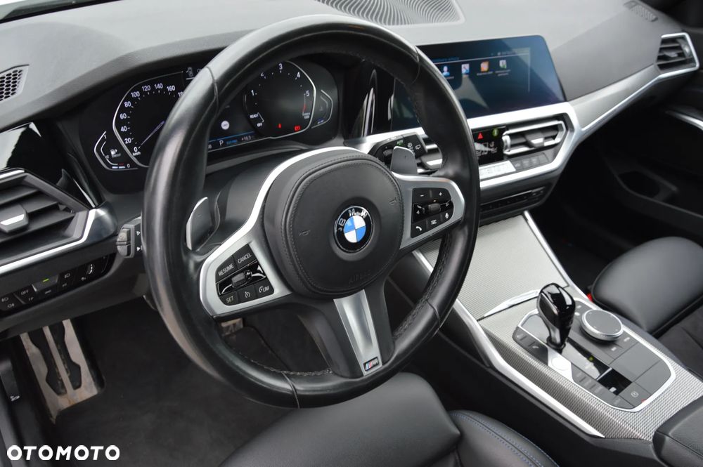 BMW Seria 3 320d xDrive - 18